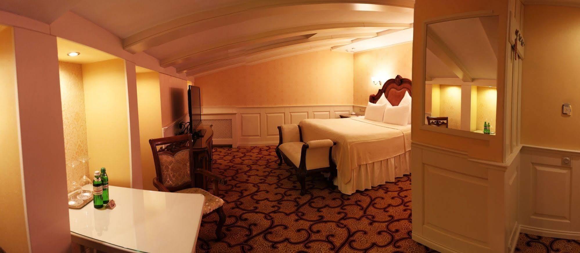 Ministerium Hotel Odessza Kültér fotó